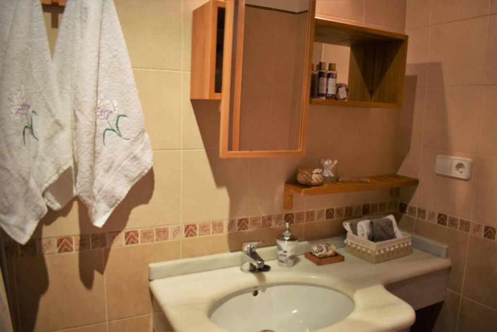 Precioso Atico En Pleno Centro De O Grove Apartman Kültér fotó