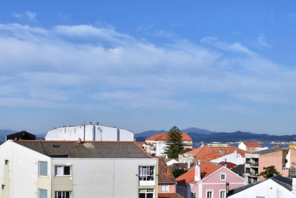 Precioso Atico En Pleno Centro De O Grove Apartman Kültér fotó